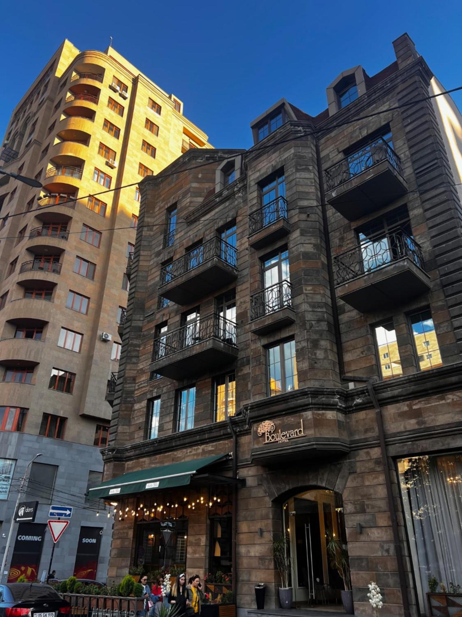 Boulevard Hotel Jerevan Eksteriør billede
